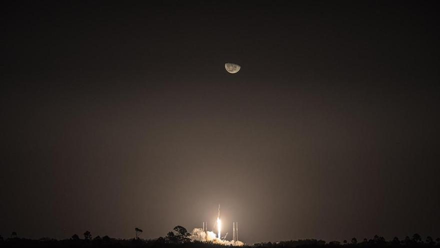 SpaceX priorizará la construcción de una ciudad en la Luna antes que en Marte