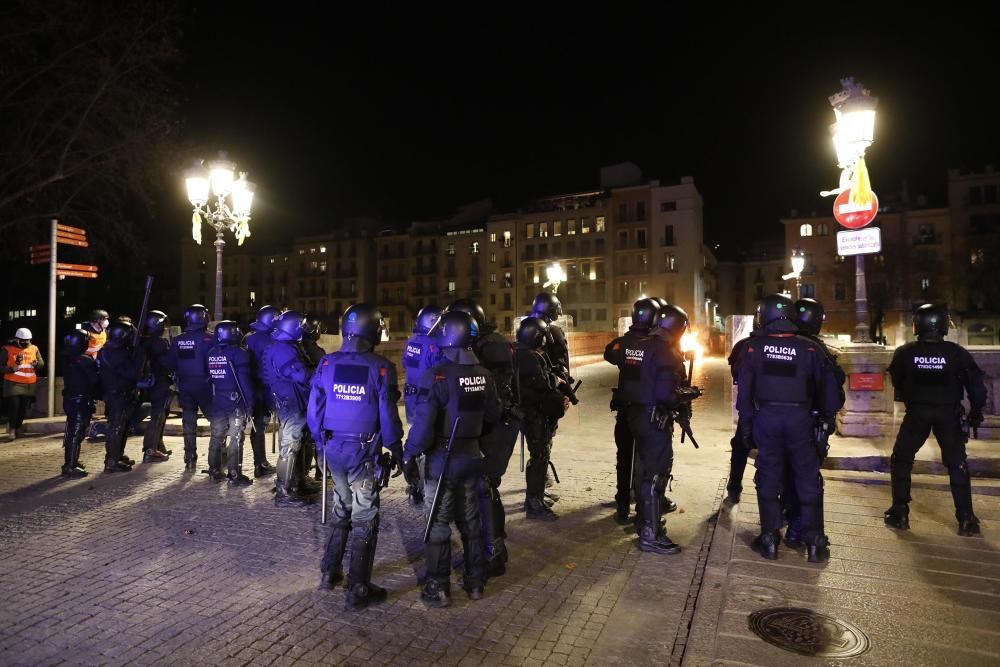 Segona nit de disturbis a Girona per l'empresonament de Pablo Hasél