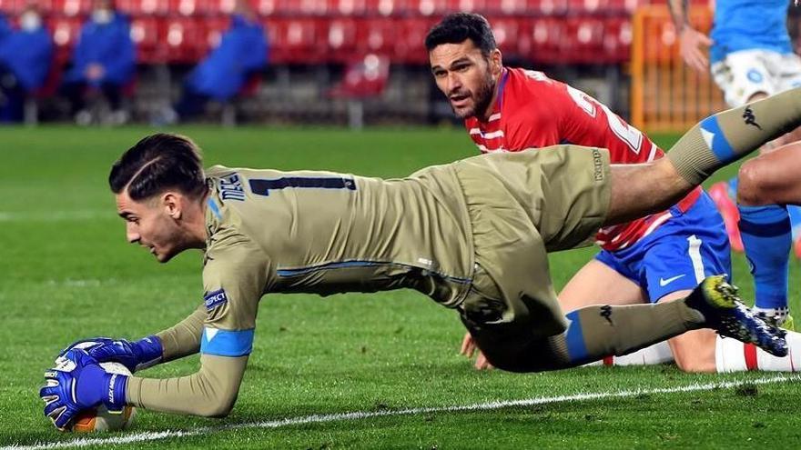 El Granada viajará a Nápoles con un colchón de dos goles (2-0)