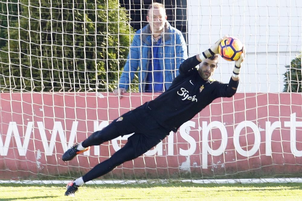 Entrenamiento del Sporting de Gijón con visita de Ángel María Villar