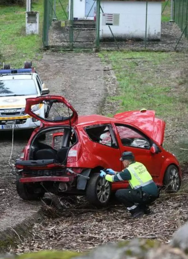 Fallece un joven tras salirse de la vía el coche en el que viajaba en Pontevedra