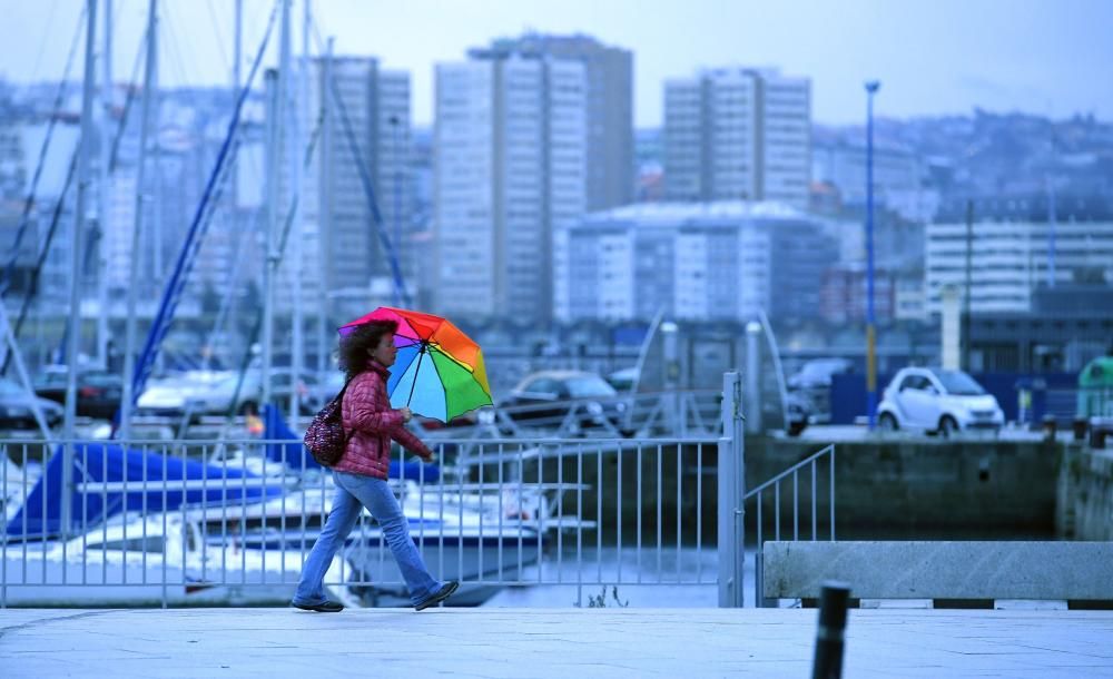 Por fin llega la ansiada lluvia. Meteogalicia vaticina que en tres días se recgerán más de 50 litros en A Coruña.