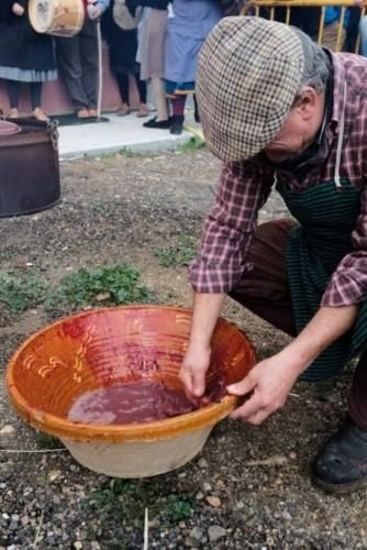 Matanza tradicional en Monfarracinos