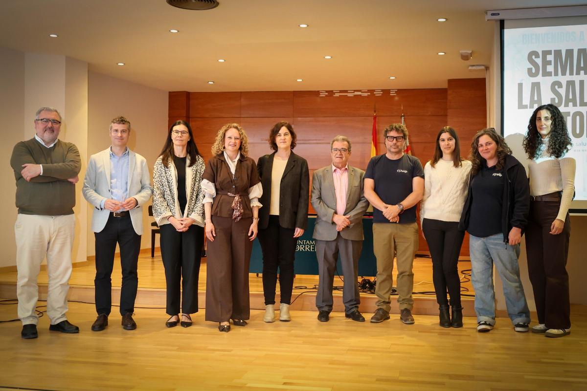 Los participantes en la presentación de la Semana de la Salud.