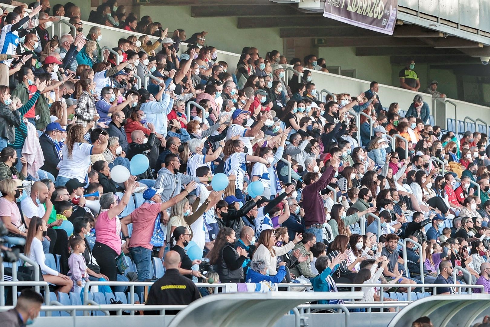 Partido futbol UDG Tenerife-Sevilla de Primera Iberdrola liga femenina