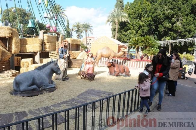 Actividades infantiles en el árbol de Navidad