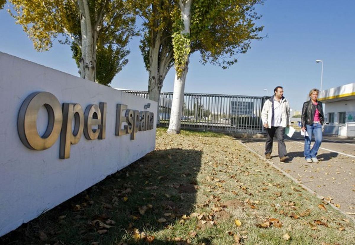 Entrada a la planta d’Opel en Figueruelas (Saragossa).