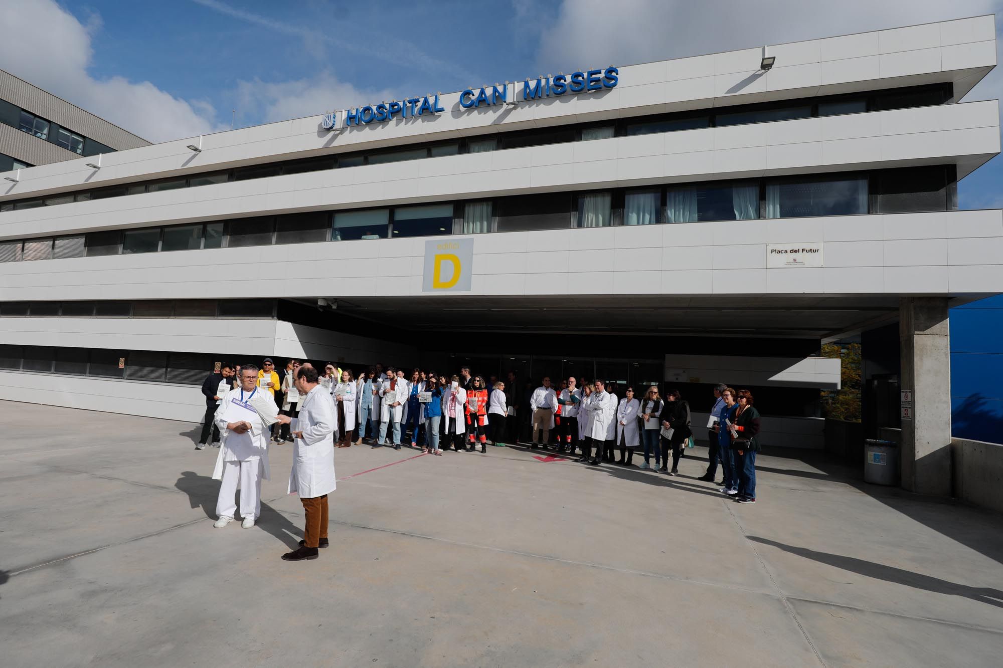 Todas las imágenes de la concentración de médicos en Ibiza