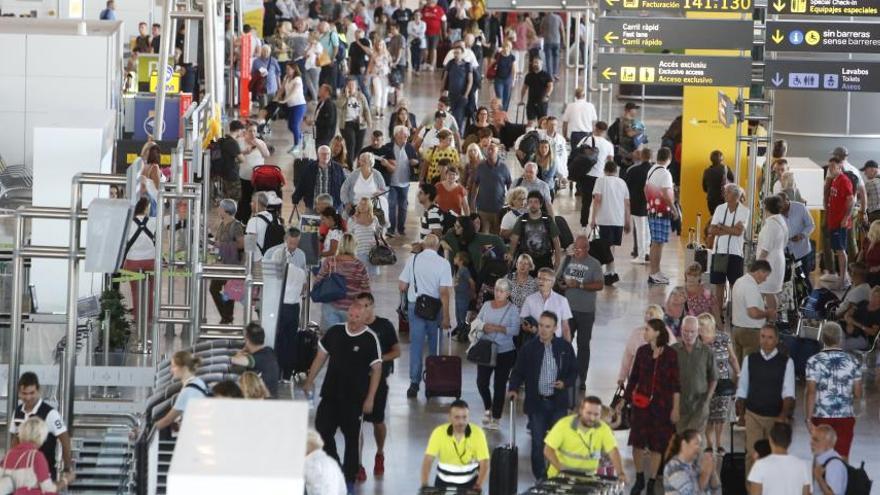 El aeropuerto de Alicante-Elche implanta un sistema para reutilizar agua y ahorrar un 15% en el consumo hídrico