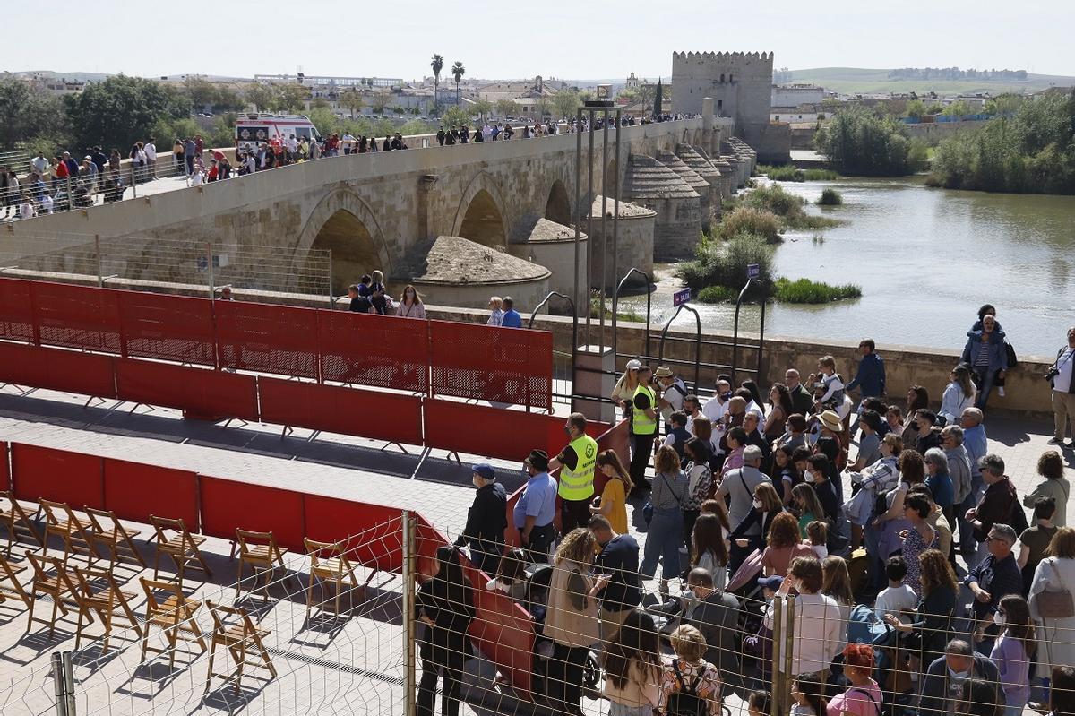 Sillas en la zona de la carrera oficial de la Semana Santa de Córdoba, en una imagen de 2022.