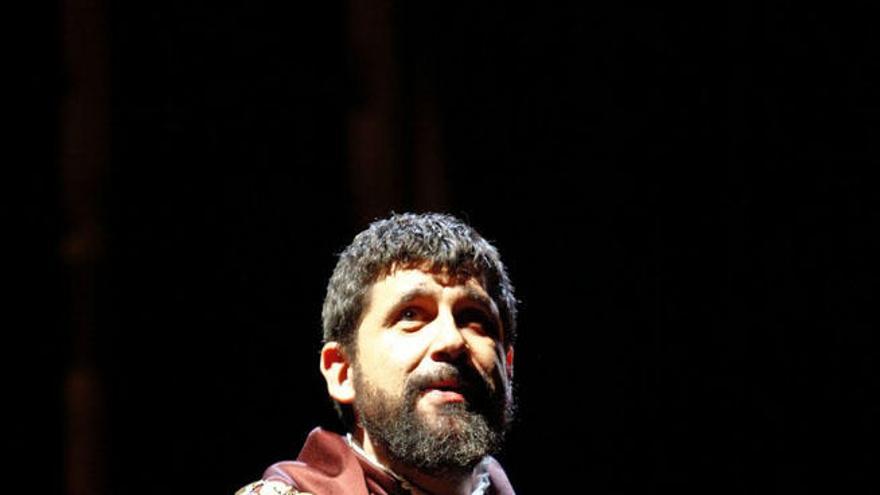 José Luis Patiño, como Tomás Moro.