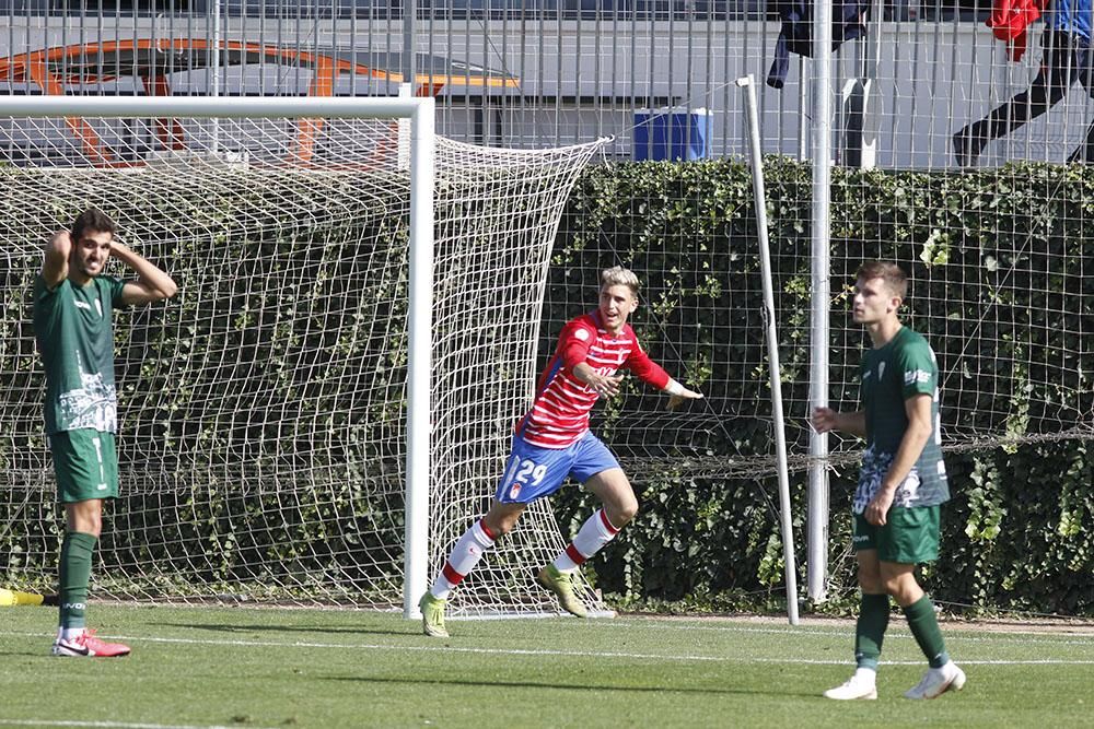 Las imágenes del Recreativo Granada-Córdoba CF