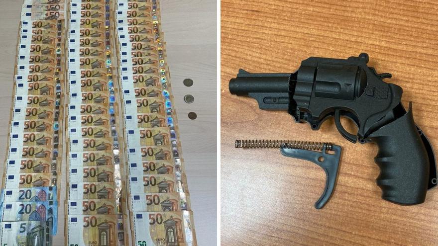 Atraca 3.000 euros en un banco de Ourense con una pistola simulada y lo intenta en otro