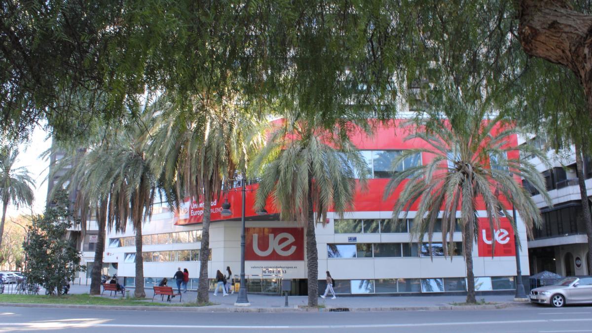 La Universidad Europea de València cuenta con un campus abierto en el centro de la ciudad.