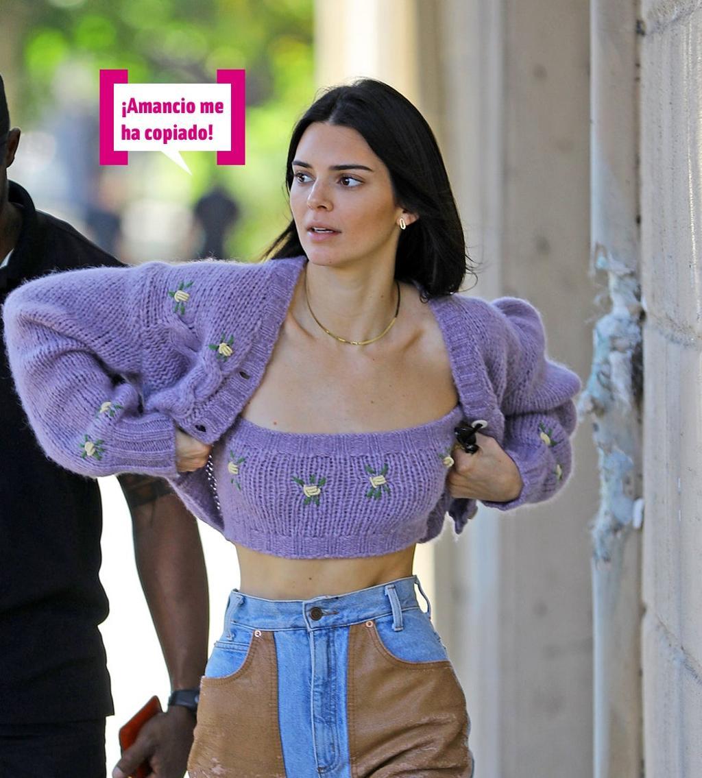 Kendall Jenner con conjunto de punto, de Alesandra Rich.