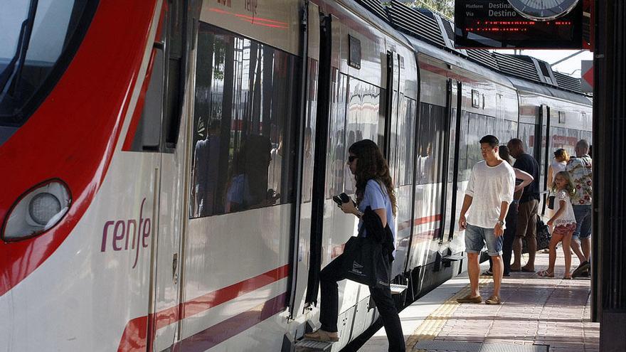 Estación de Cercanías de Renfe en Los Álamos.