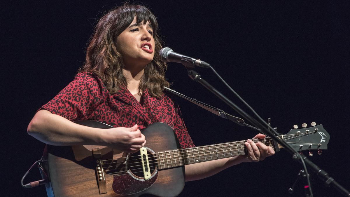 La cantante y guitarrista Joana Serrat, en el festival Blues &amp; Ritmes, este sábado.