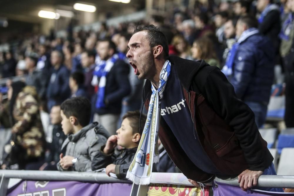 El partido entre el Real Oviedo y el Alcorcón, en imágenes