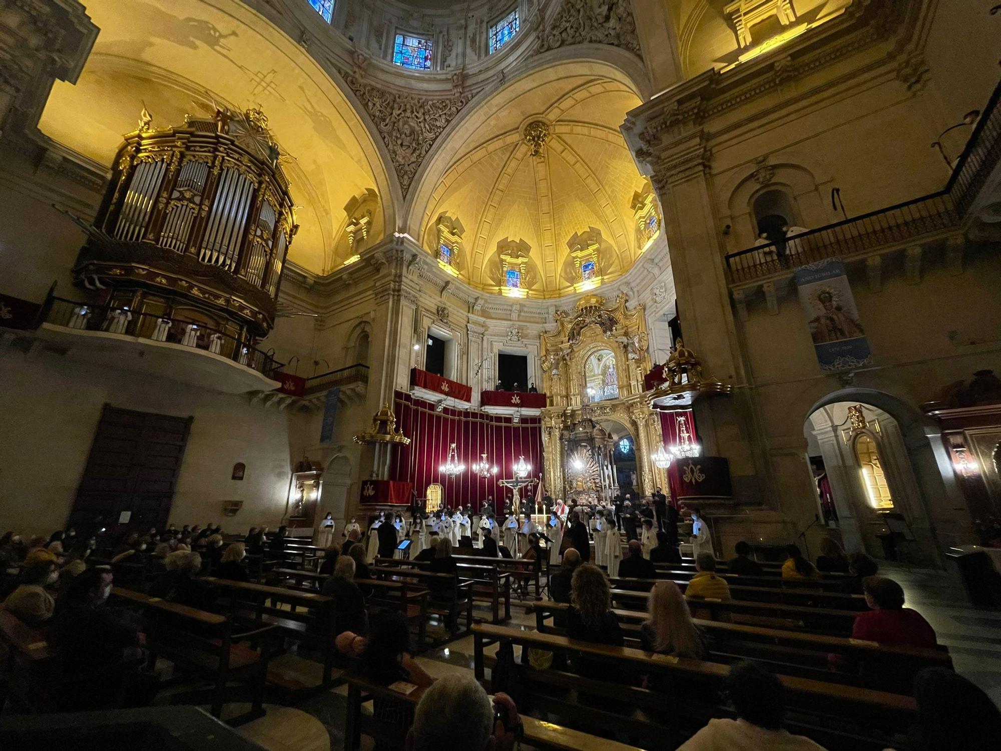 Viernes Santo con las voces de la Capella, Coro Juvenil y Escolanía del Misteri d'Elx