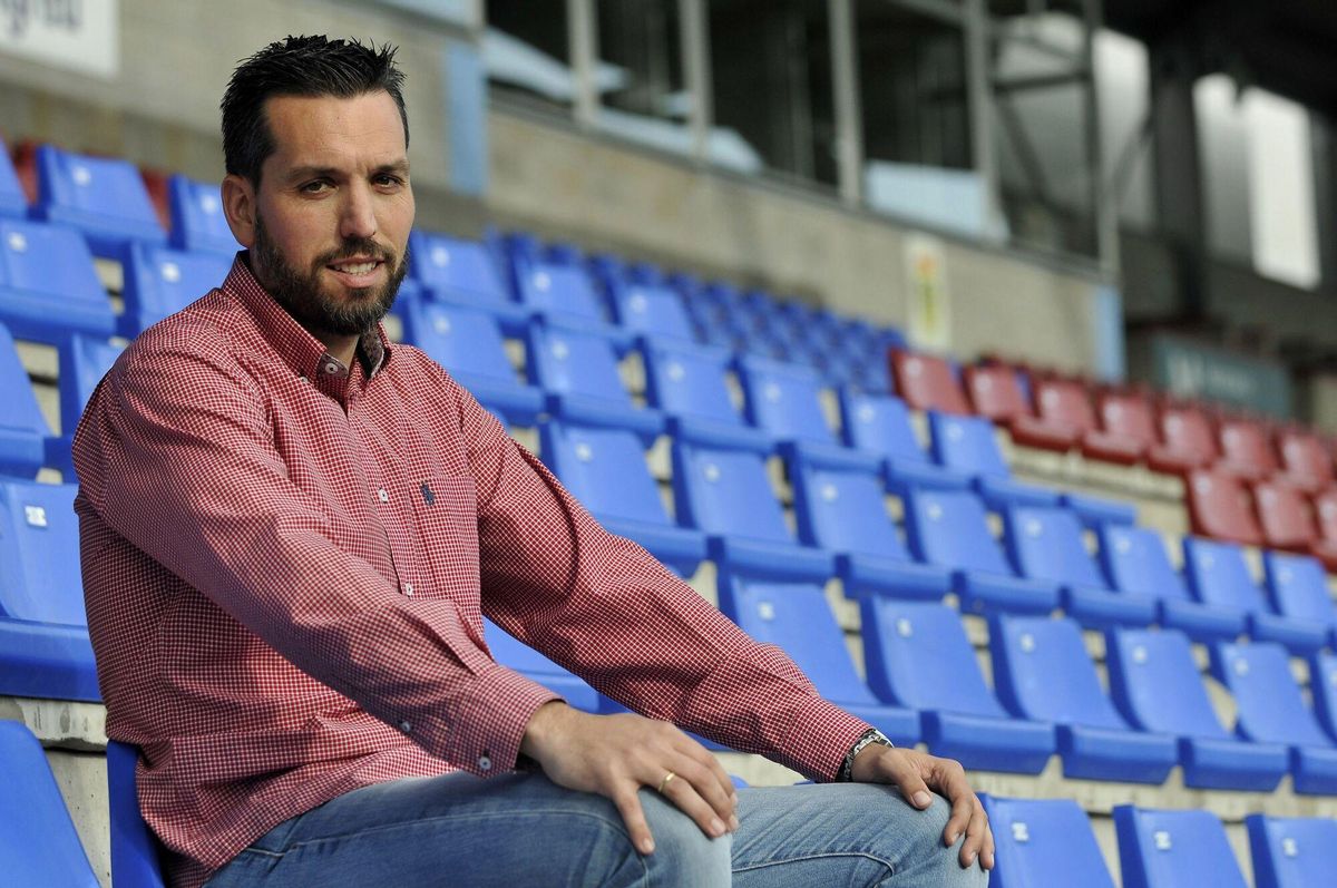 HERNAN PEREZ, ENTRENADOR DEL UP LANGREO. FUTBOL. 2B. UP LANGREO. ENTREVISTA
