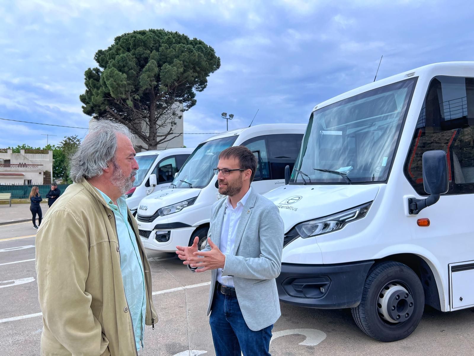 Roses incorpora dos autobusos 'Eco' al transport urbà de viatgers per una mobilitat més sostenible