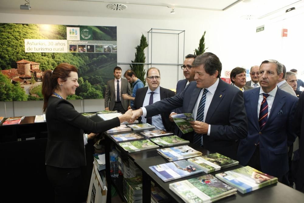 El Presidente del Principado, Javier Fernández, visita la Fidma