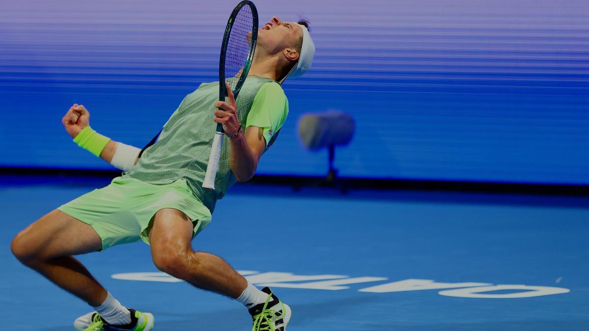 Mensik celebra el mejor triunfo de su carrera