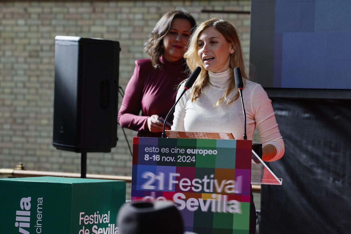 SEVILLA, 16/11/2024.- Laura Hojman por &quot;Un hombre libre&quot; Premio Queer Ocaña a la Libertad del Festival de Cine Europeo de Sevilla este sábado en la capital hispalense. EFE/ Jose Manuel Vidal