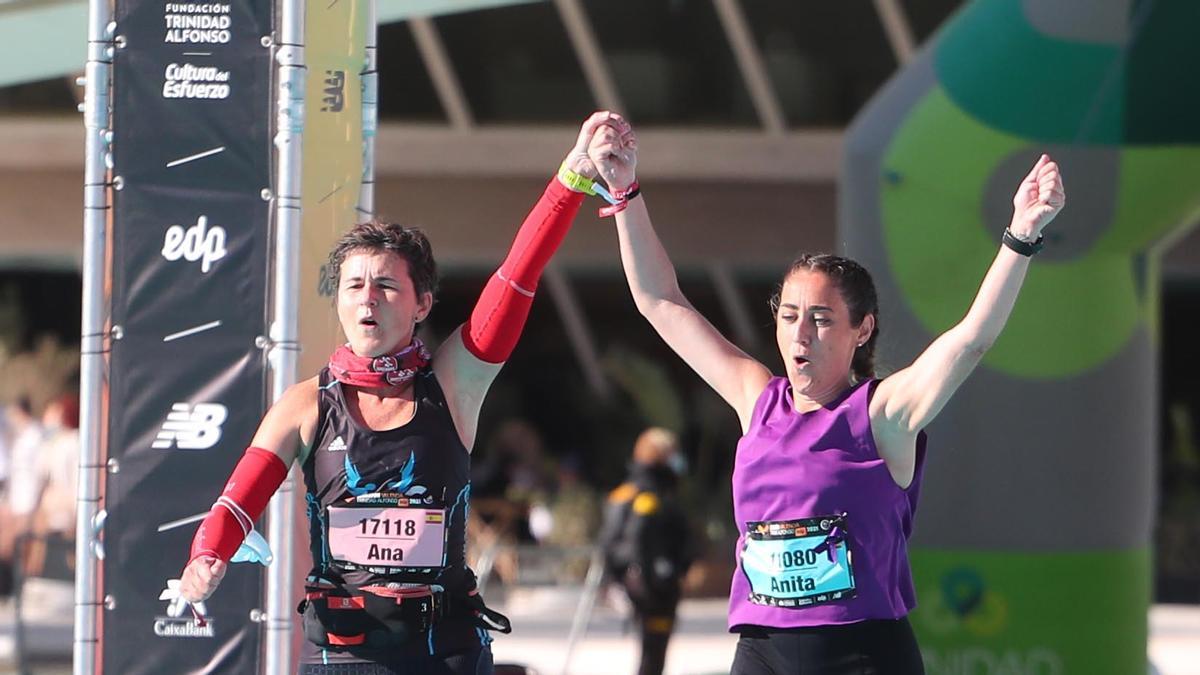 ¡Busca tu foto! Llegada del Maratón Valencia 2021