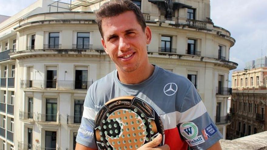 El sevillano Paquito Navarro llegará tercero del ranking mundial a Valencia.