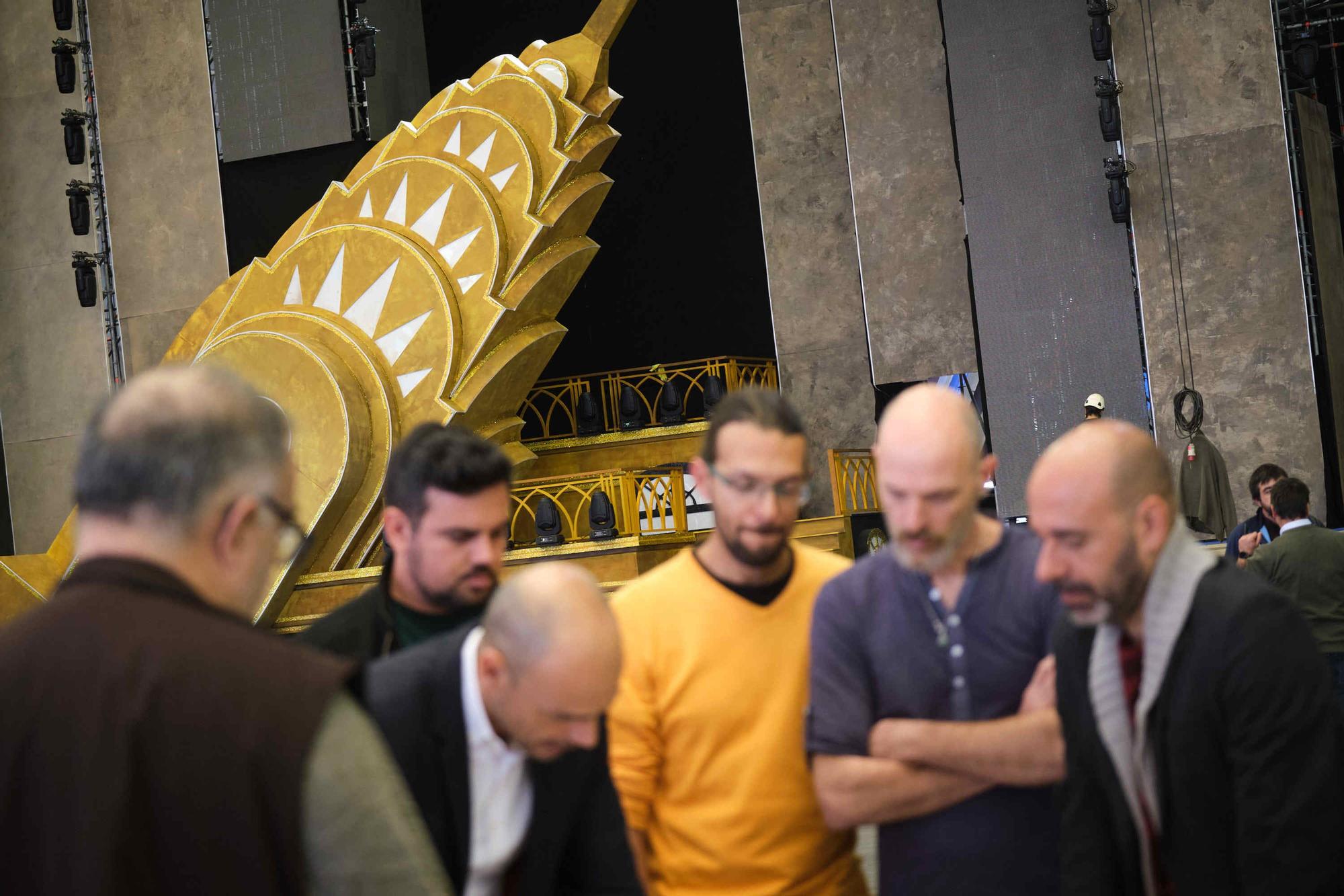 Visita al recinto ferial para ver cómo está el escenario del Carnaval de Santa Cruz de Tenerife 2023.