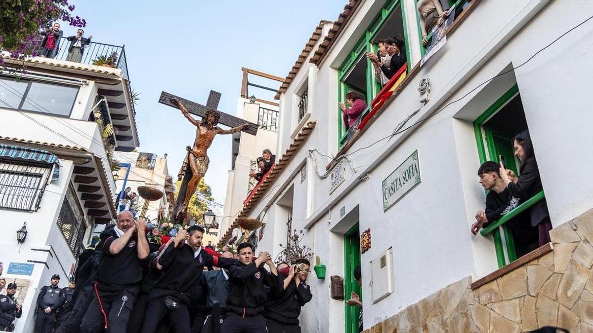 Santa Cruz se viste de devoción el Miércoles Santo en Alicante
