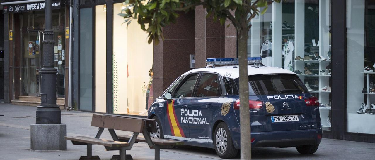 Un coche patrulla de la Policía Nacional.