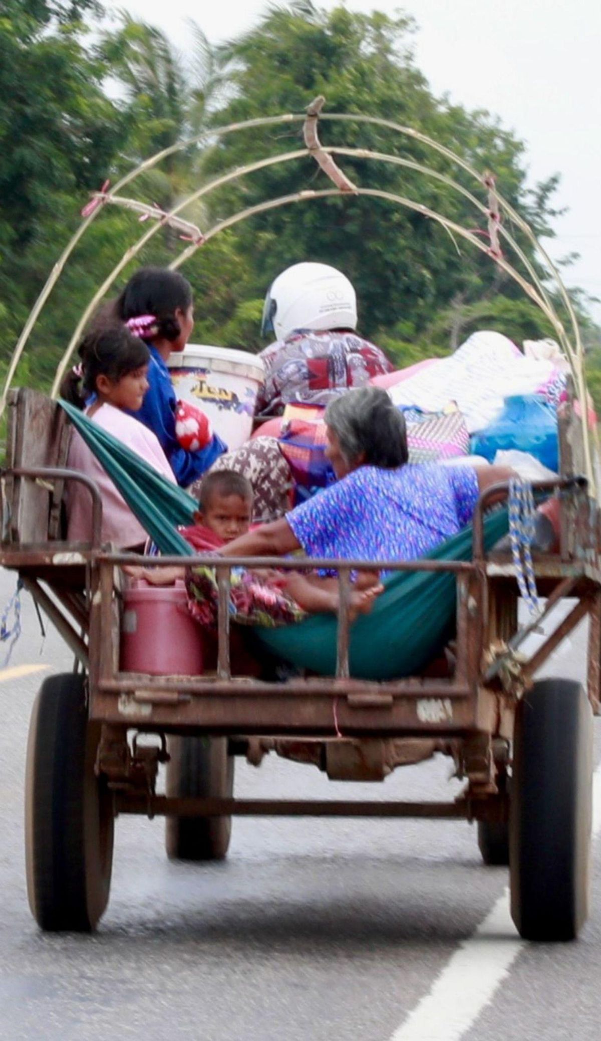 Cambodja demana a Tailàndia un alto el foc immediat Cambodja demana a Tailàndia un alto el foc immediat