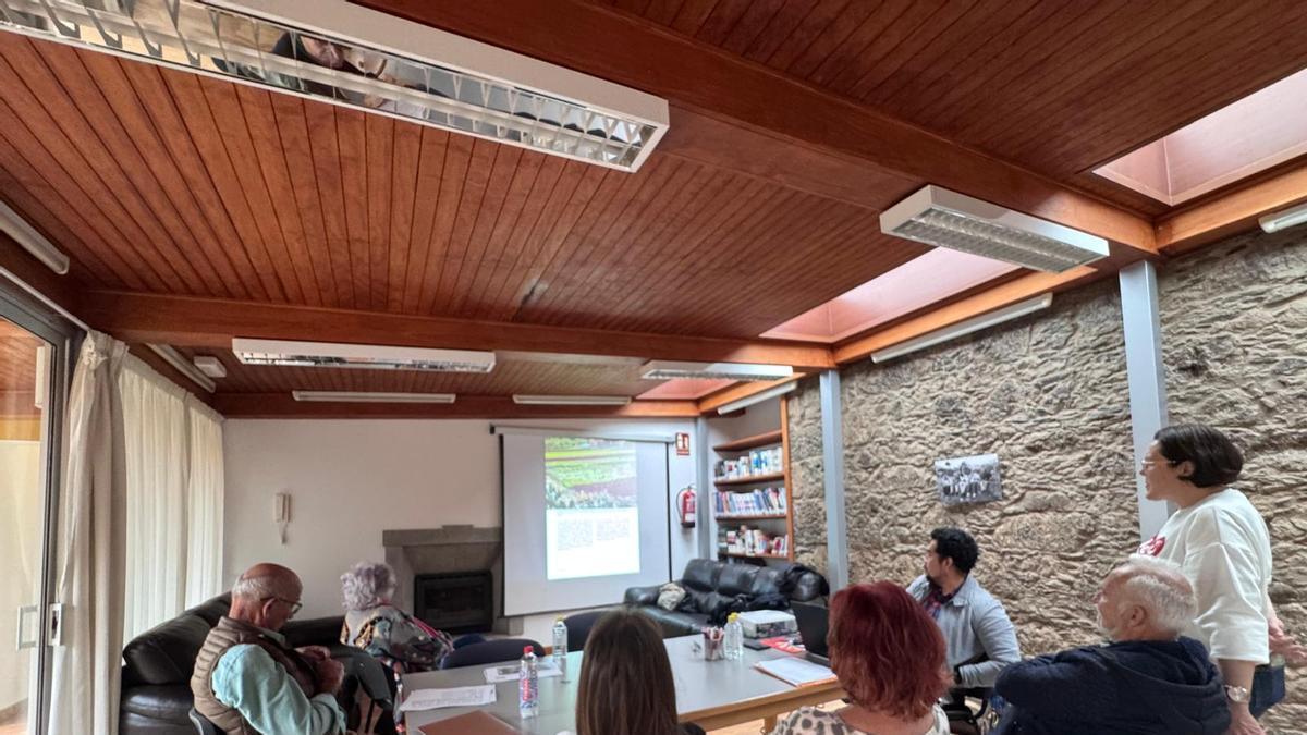 Una de las reuniones del proyecto desarrollado en Santa Brígida.
