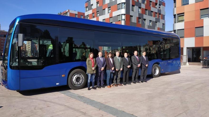 La presentación del autobús.