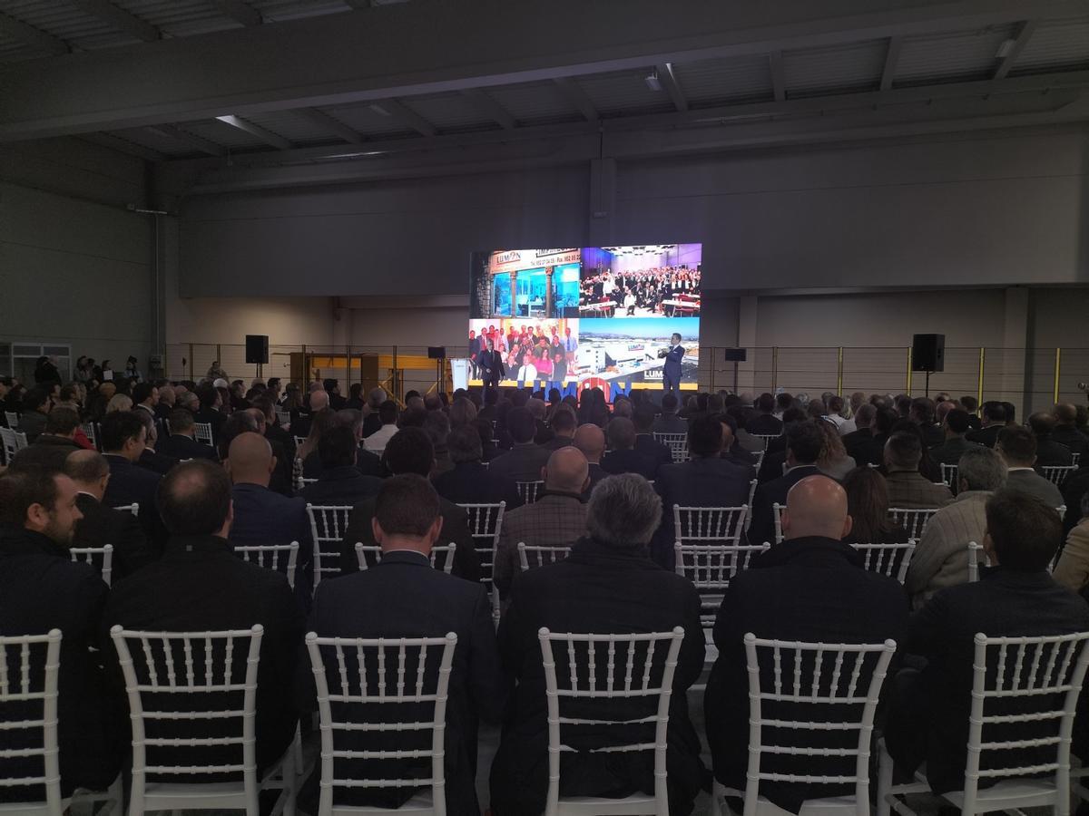 Lumon inaugura su fábrica en Antequera