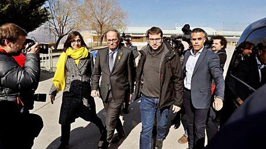 El president de la Generalitat, Quim Torra, ahir a les portes de Soto del Real