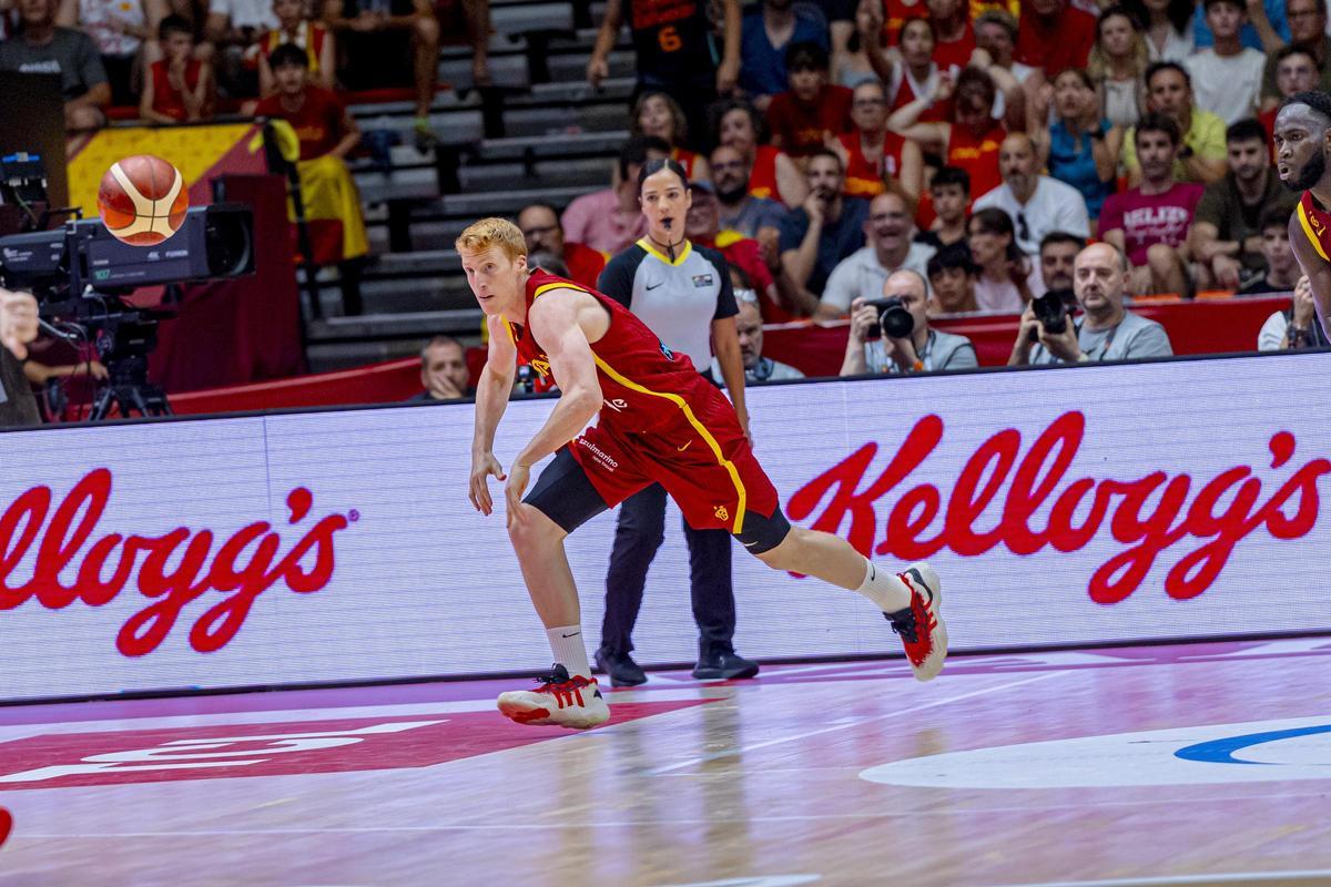 Alberto Díaz durante la semifinal contra Finlandia