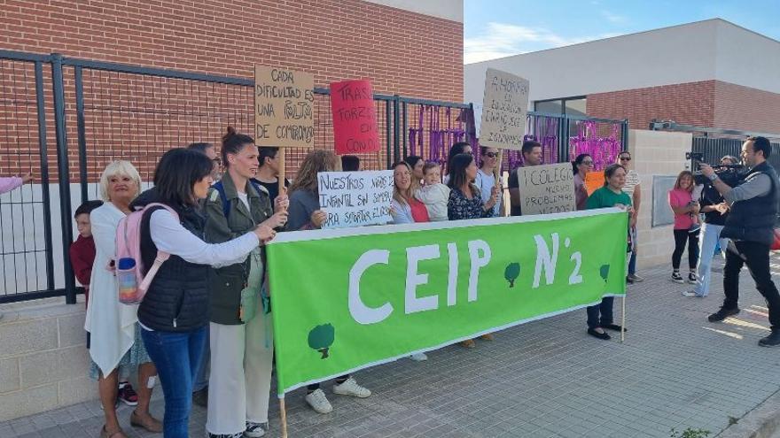 El AMPA del CEIP Nº2 de San Antonio de Benagéber se manifiesta por la falta de material didáctico