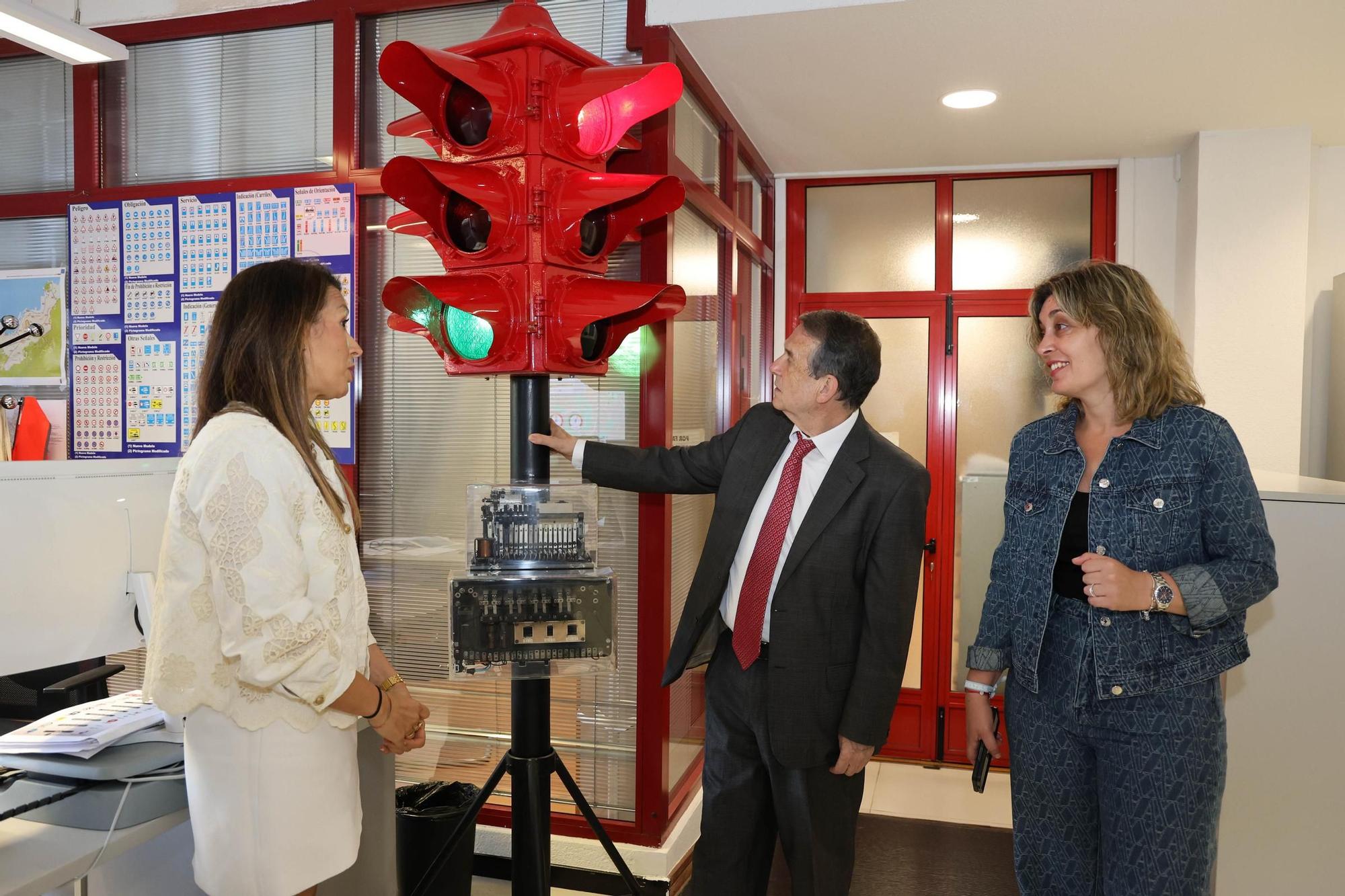 Visita a la sala de gestión de Movilidad del Concello de Vigo