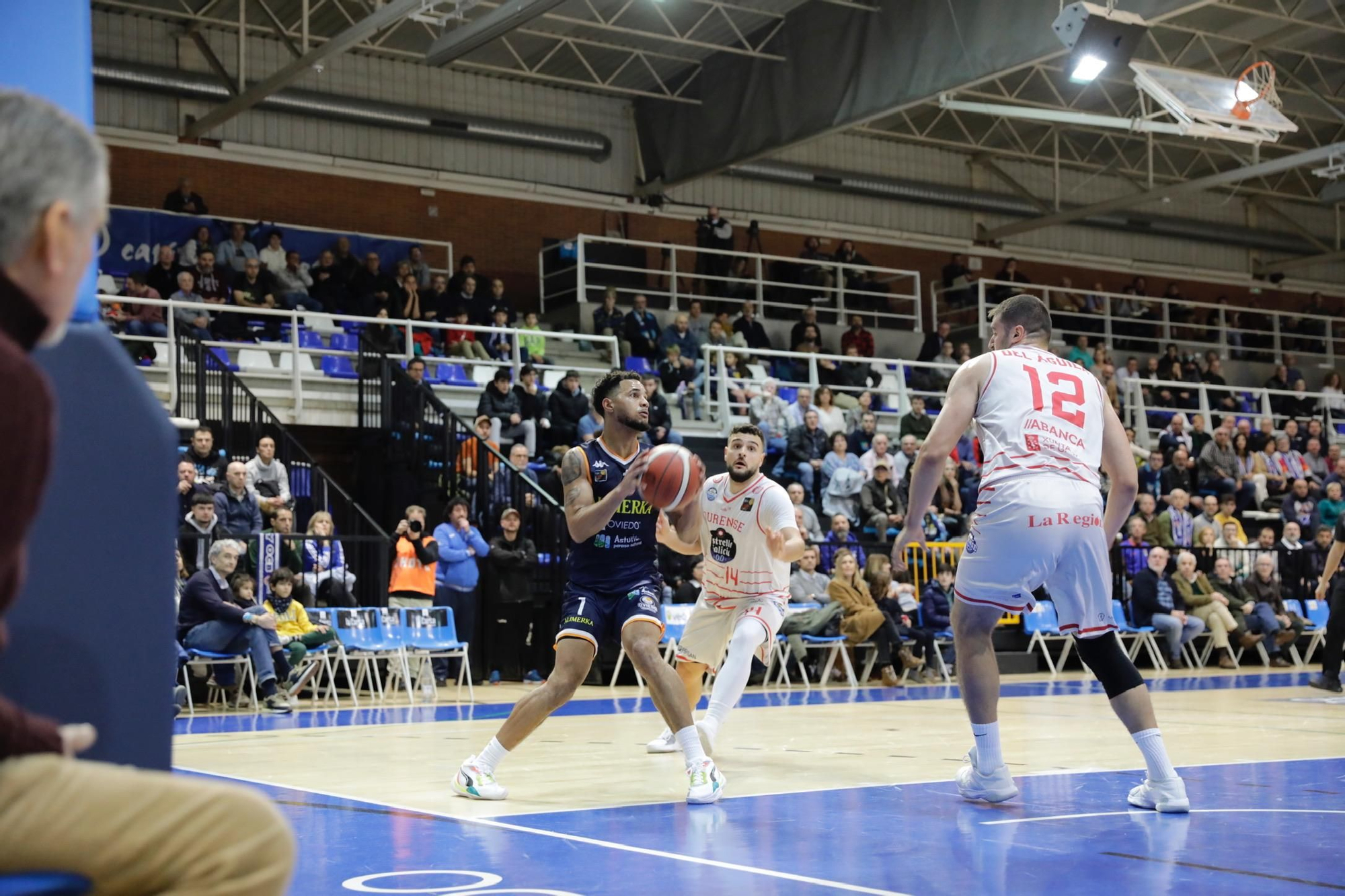 El Alimerka Oviedo Baloncesto se impone al Ourense (75-58) y sigue en racha