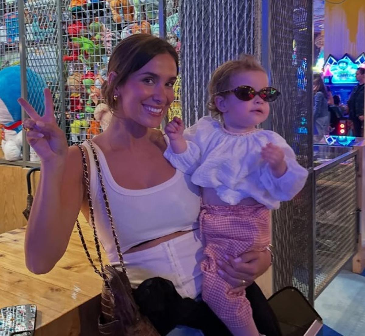 María Pombo con su hija Vega
