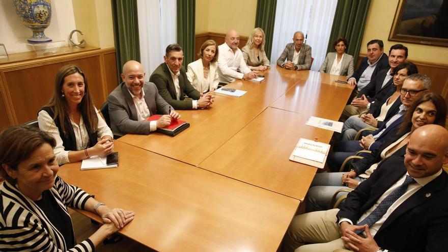 El gobierno tripartito de Gijón se cierra con Sara Álvarez Rouco al frente de Festejos