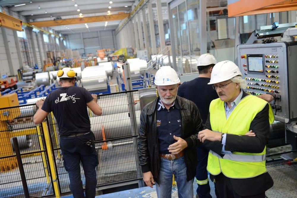 Visita de Antonio Trevín a Asturiana de Laminados en Villallana