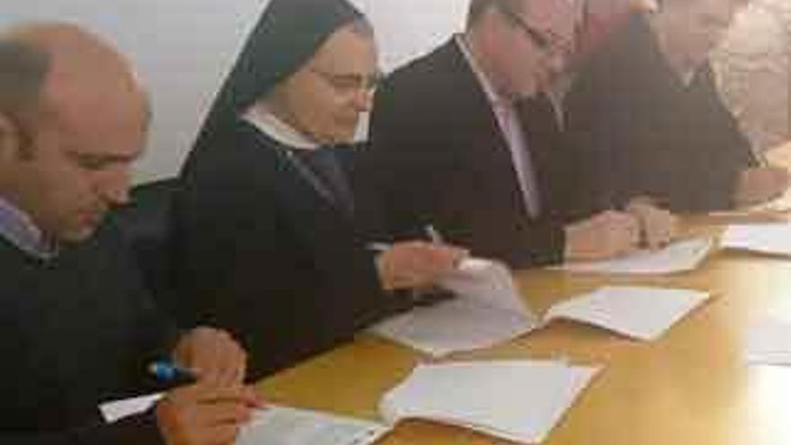 Firma del convenio.