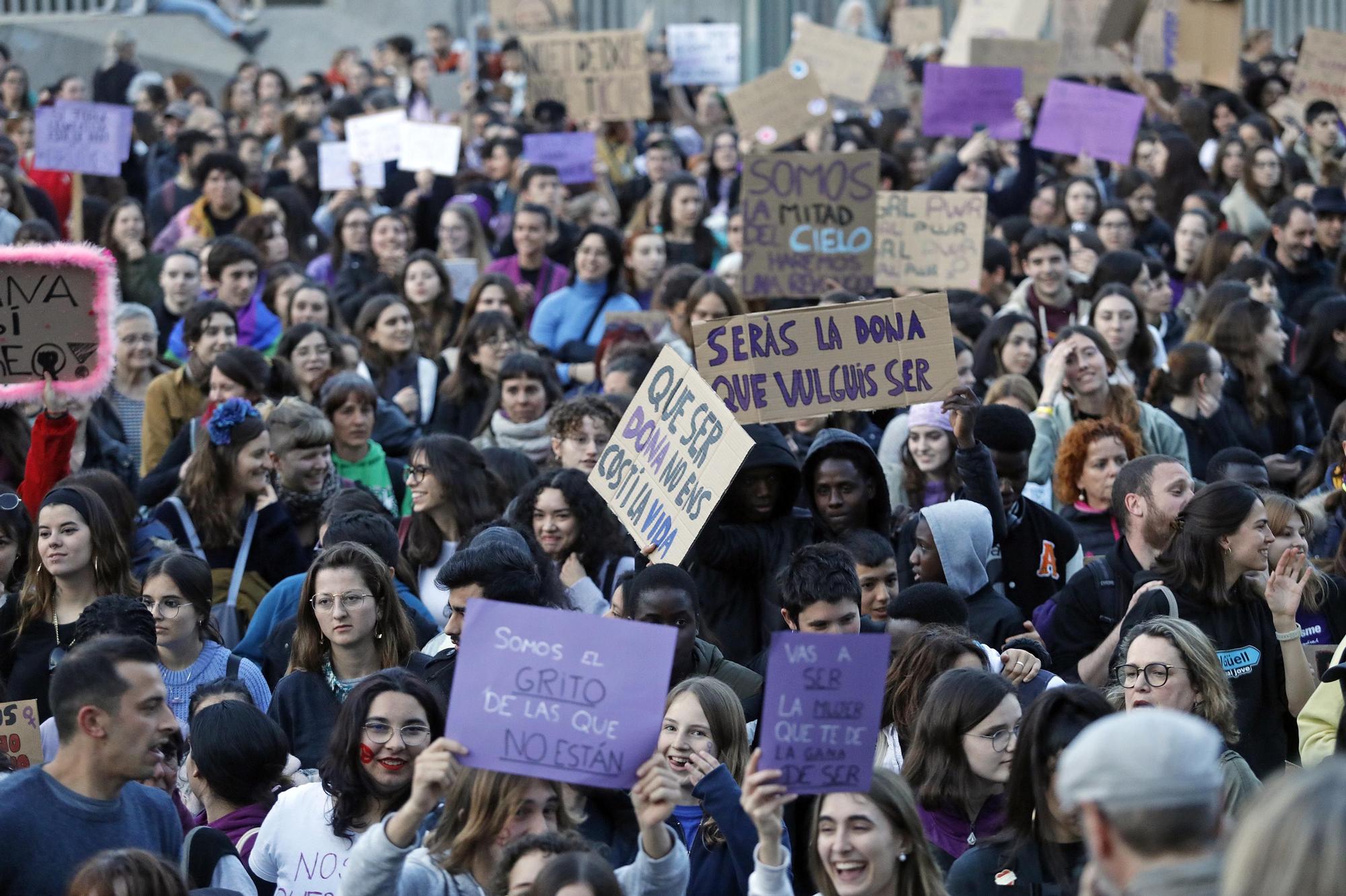 Manifestació 8M a Girona.