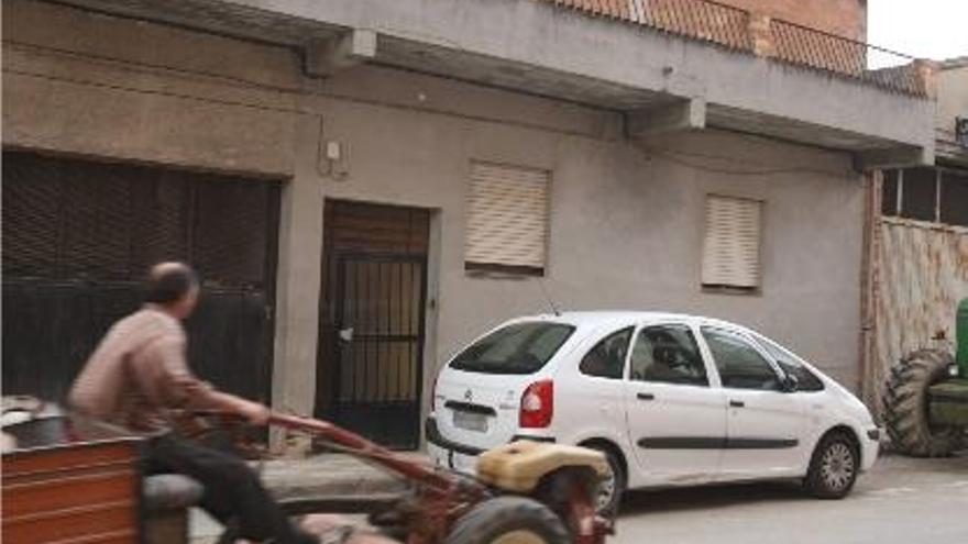 Casa donde vivían los principales procesados por prostituir a la menor.