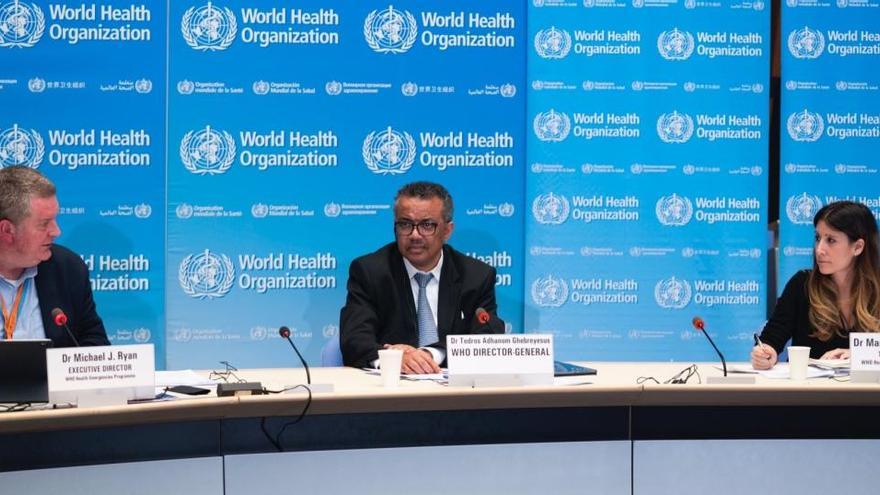 Imatge recurs de membres de l&#039;OMS, entre ells, el director de l&#039;organització, Tedros Adhanom