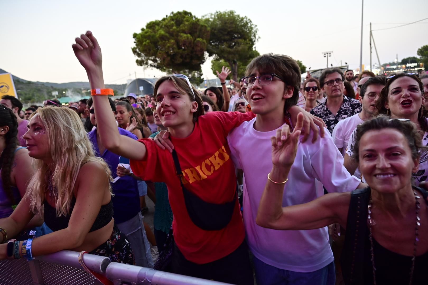 Galería | Los asistentes del FIB disfrutan de su primer día de festival